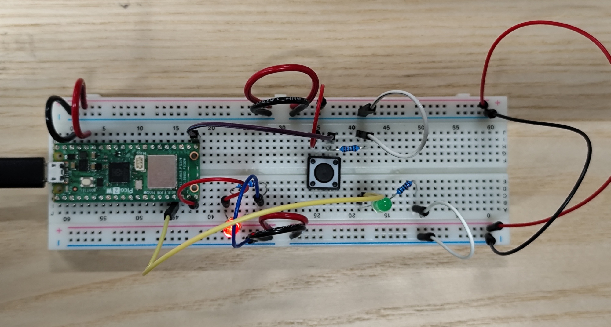 Pictures of my circuit with one light